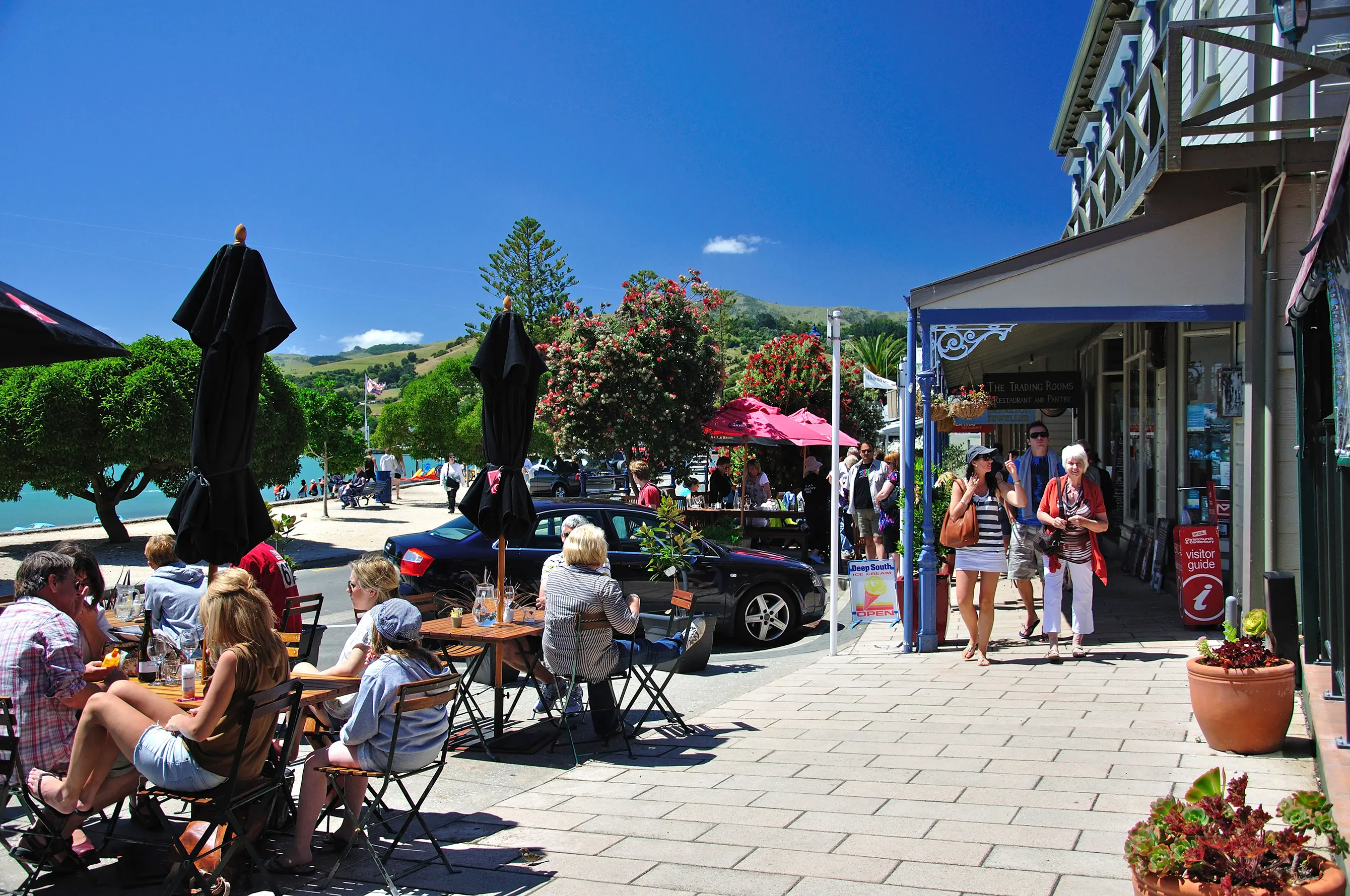 Charming Cafés